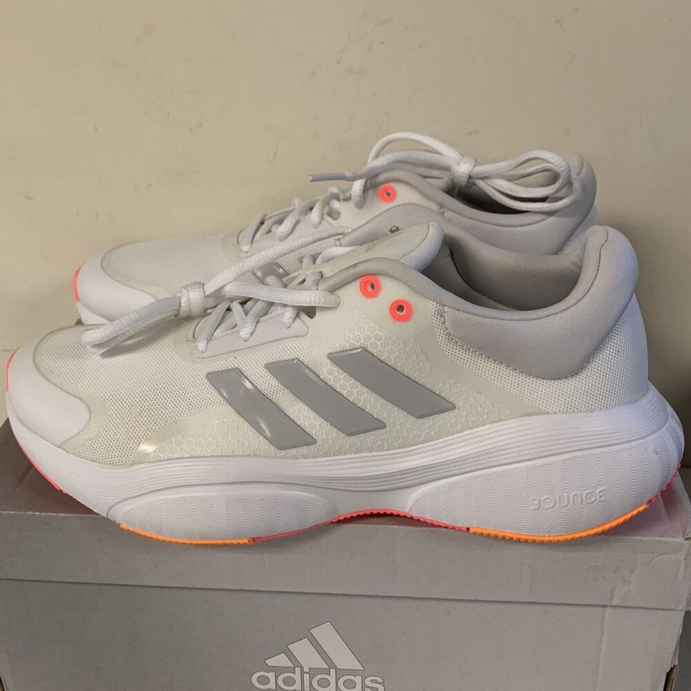 adidas Women's Size 8.5 Response Solar Running Shoe, White - Picture 4 of 10